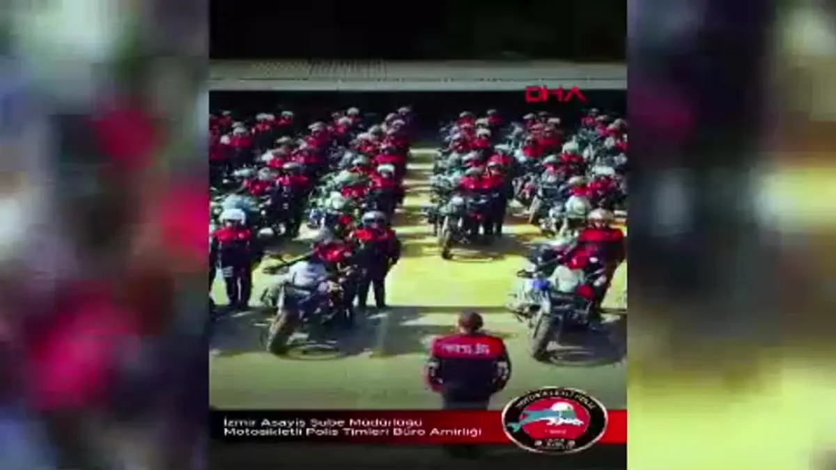 İzmir'de Motosikletli Polis Ekipleri 52 Şüpheliyi Yakaladı