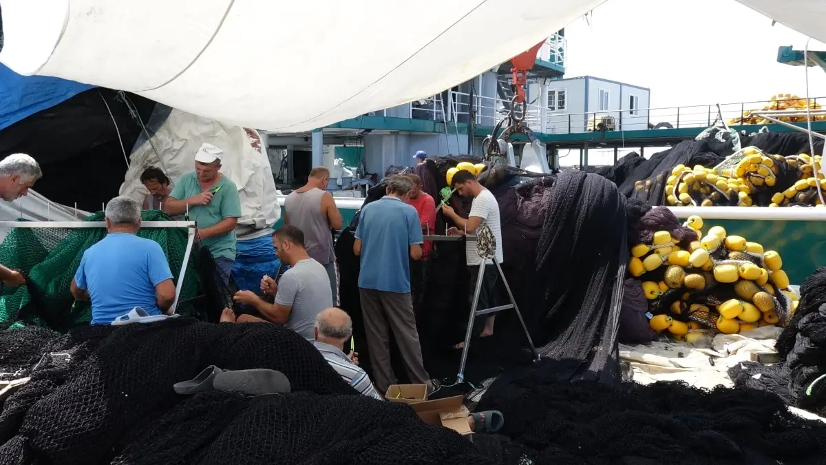 Karadeniz Balıkçıları Av Sezonu İçin Hazırlıklarını Tamamlıyor
