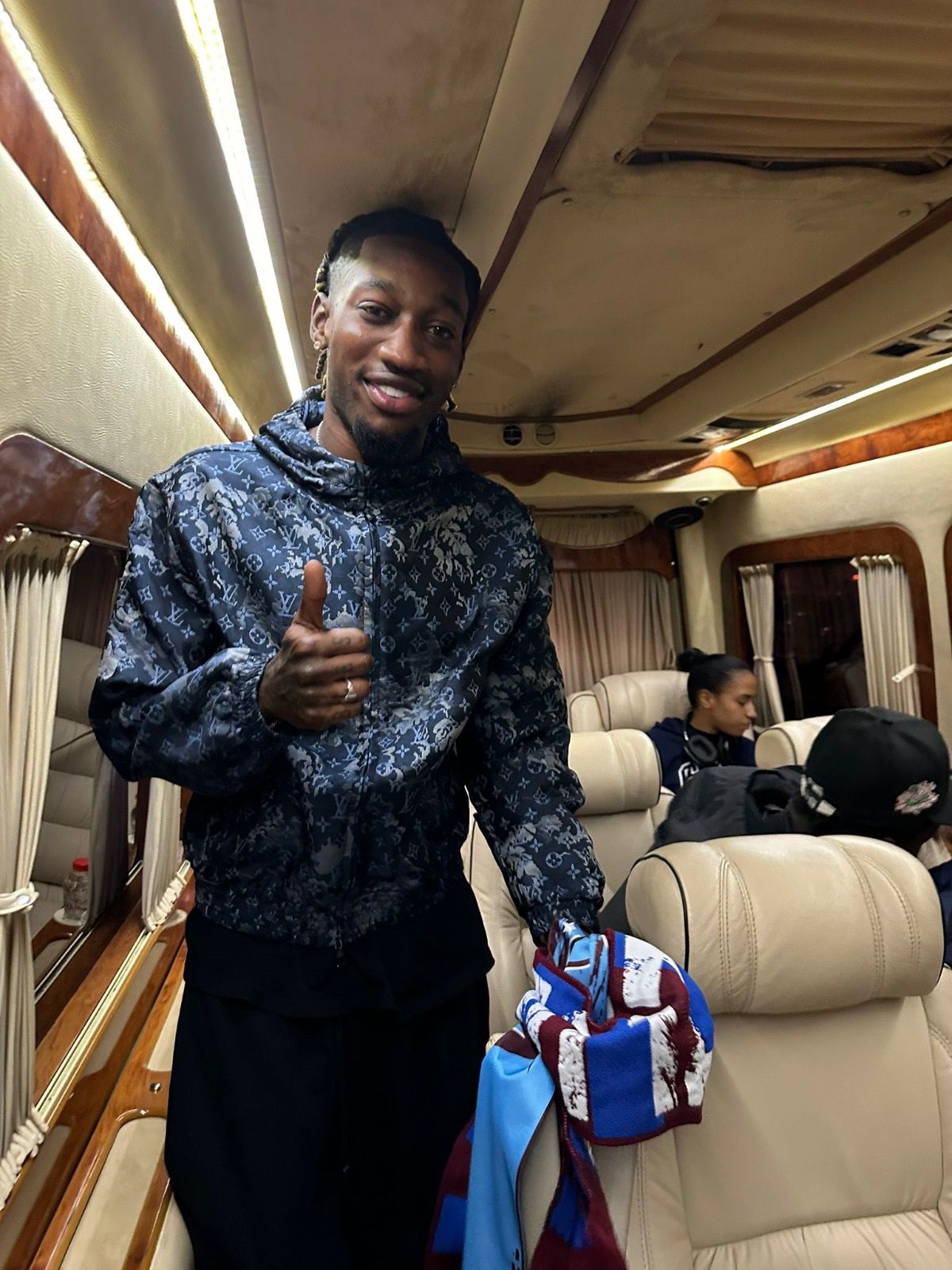 Trabzonspor'un yeni transferi Muhammed Cham Trabzon'a geldi