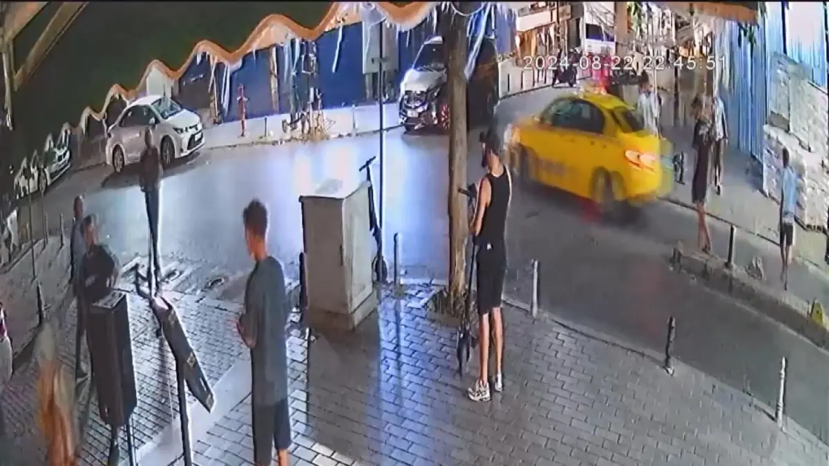 Fatih'te Alacak Verecek Anlaşmazlığı Silahlı Saldırıya Dönüştü