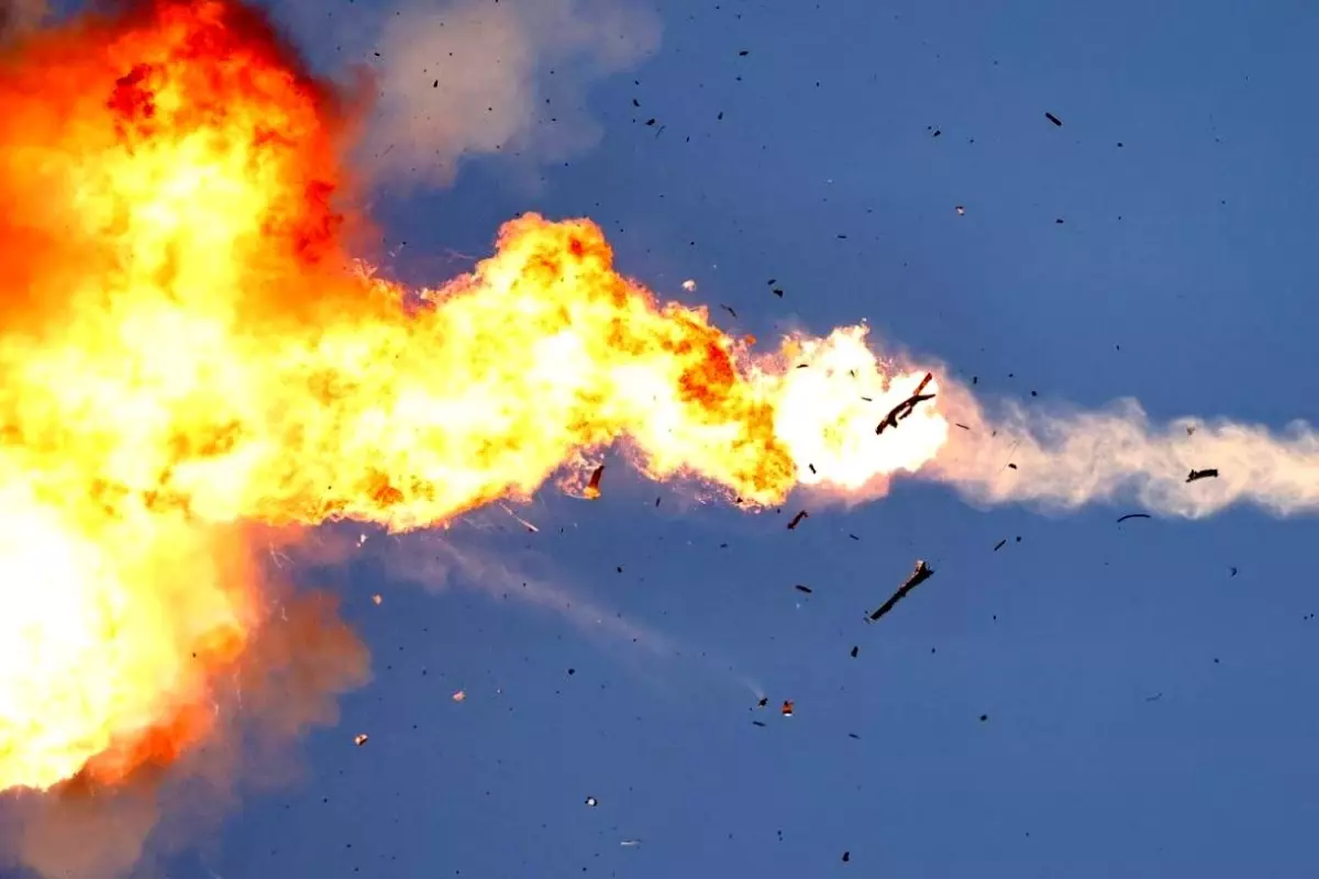 İsrail, Lübnan'da Hizbullah Hedeflerine Saldırdı