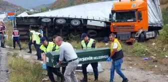 Samsun'da Tırın Karıştığı Kaza Sonucu 3 Kişi Hayatını Kaybetti