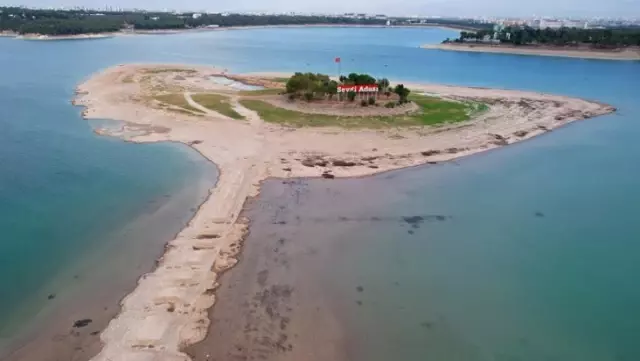 Drought alarm at Seyhan Dam Lake! Waters have receded by 500 meters.