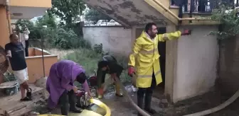 Sinop'un Gerze ilçesinde sağanak nedeniyle ev ve iş yerleri su altında kaldı