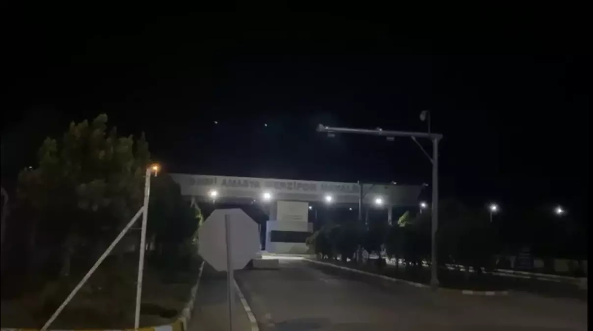 Özbekistan Havayolları'na ait uçak Merzifon Havalimanı'na zorunlu iniş yaptı