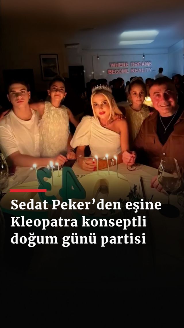 https://foto.haberler.com/haber/2024/08/26/sedat-pekerden-esine-kleopatra-konseptli-dogum-gunu-surprizi_6740_o.jpg
