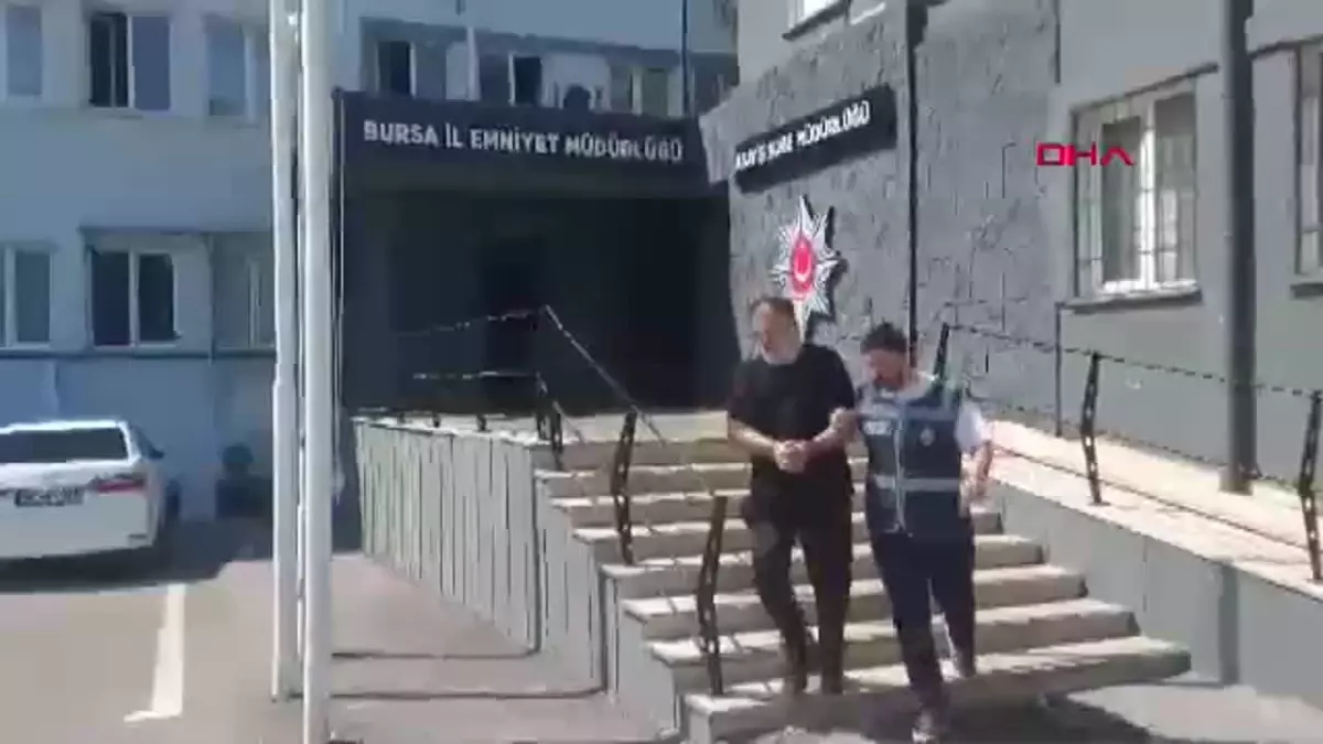 Firari hükümlü çiğ köfte yerken yakalandı