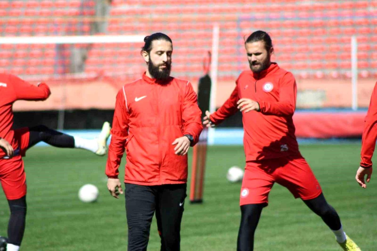Zonguldak Kömürspor, Mevlüt Çelik'i transfer etti