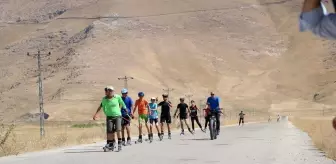 Tekerlekli Kayak Takımı Köy Yollarında Antrenman Yapıyor