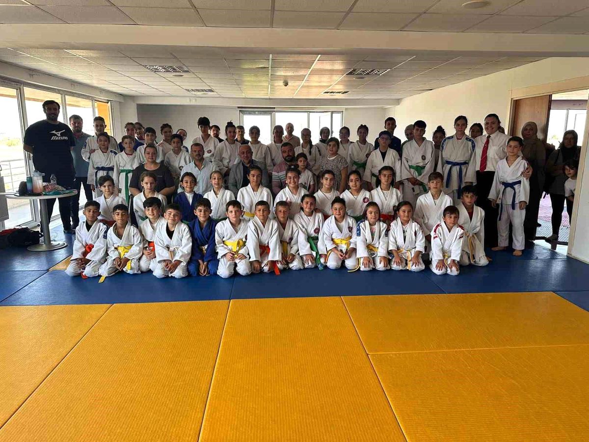 Afyonkarahisar ve Uşak'ta Judo Zafer Turnuvası düzenlendi