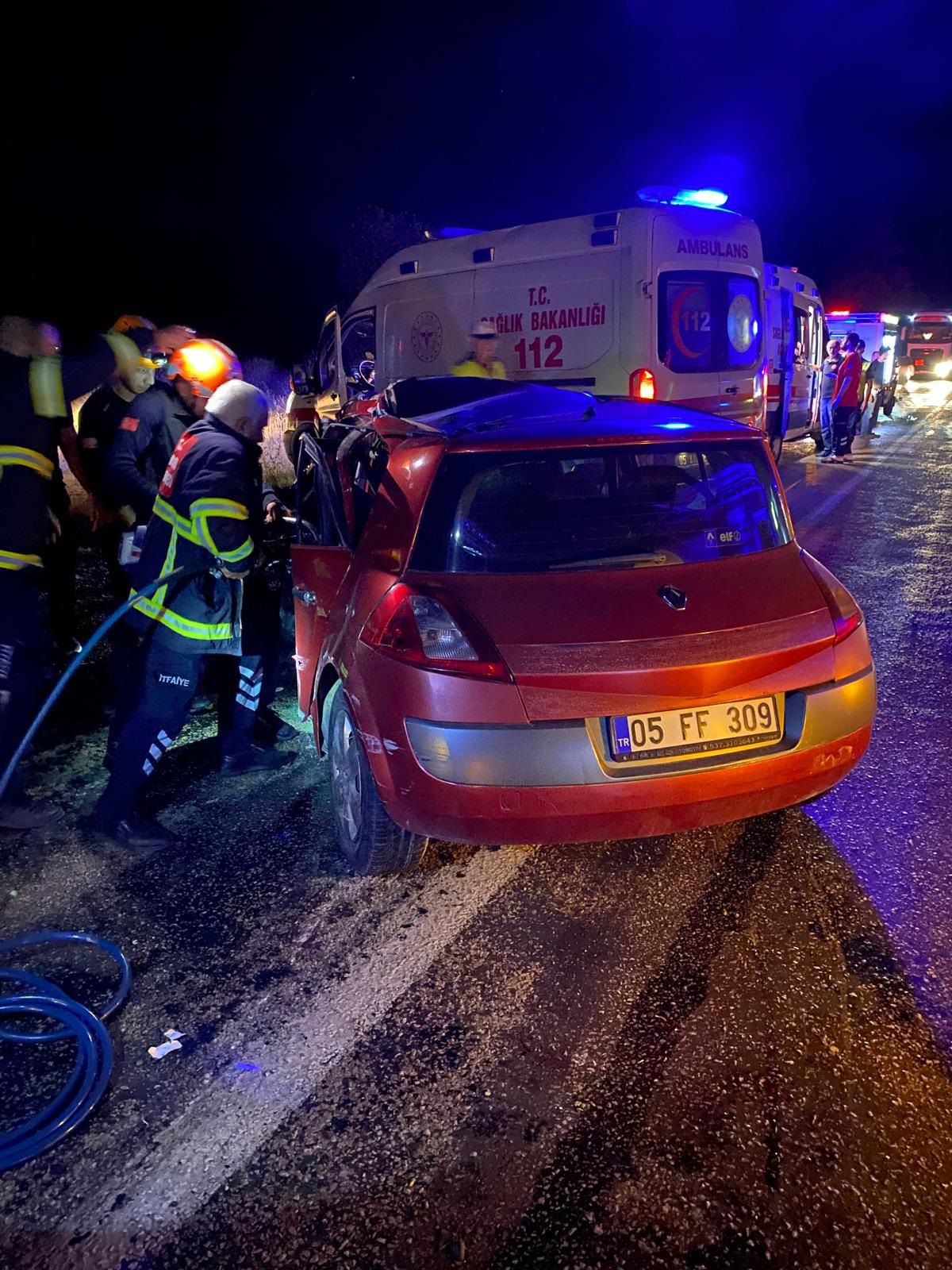 Amasya'da TIR'la çarpışan otomobilin sürücüsü hayatını kaybetti