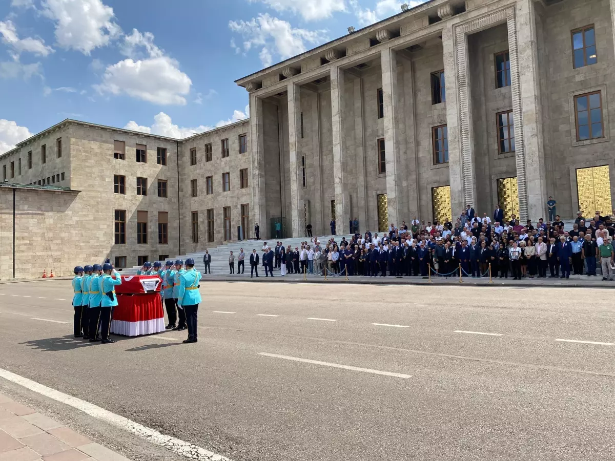 Iğdır Milletvekili Yücel Artantaş'ın Cenazesi TBMM'de Törenle Uğurlandı