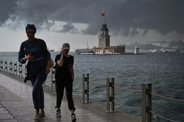 Heavy rain and hail expected in Istanbul! Horrific images are coming