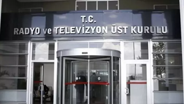 RTÜK, 4 televizyon kanalına ve 1 radyo kanalına para cezası verdi.