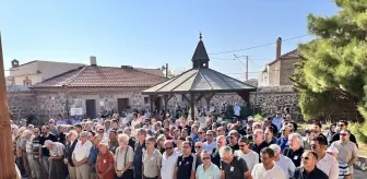 Ankara Üniversitesi'nden Arkeoloji Profesörü Ahmet Coşkun Özgünel, Ayvacık'ta defnedildi