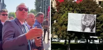 30 Ağustos kutlamalarında pankart krizi! CHP'liler hemen müdahale edip indirdi