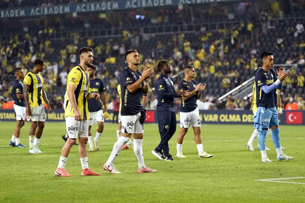 Fenerbahçe, Alanyaspor'u mağlup ederek yenilmezlik serisini 31 maça çıkardı