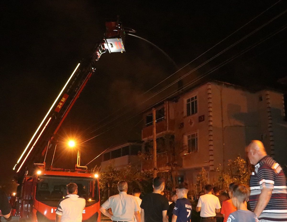 Samsun Havza'da bir binada çıkan yangın hasara neden oldu
