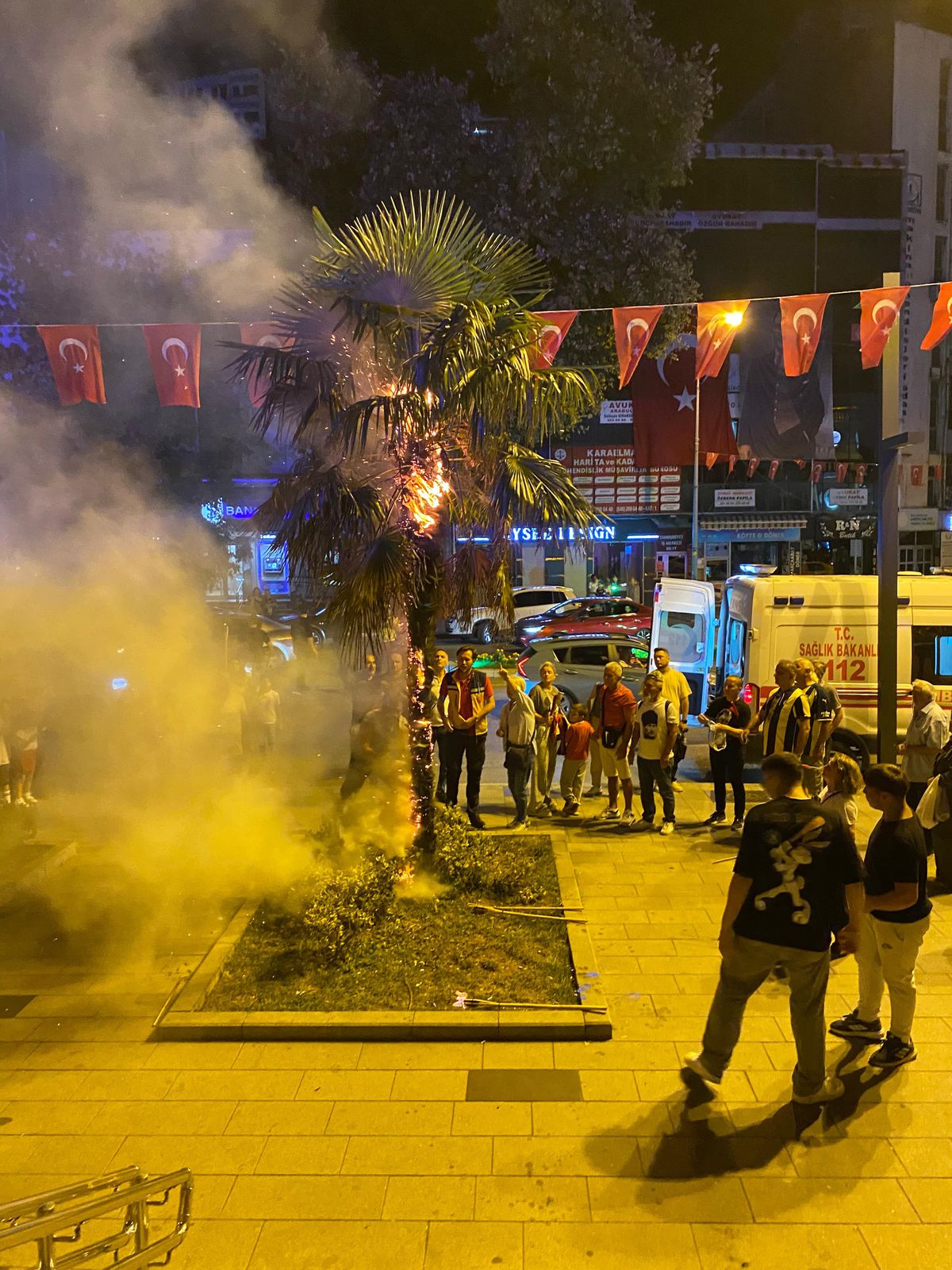 Zonguldak'ta Zafer Bayramı kutlamalarında meşaleler yandı