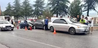 Denizli'de Zincirleme Trafik Kazası: 5 Yaralı