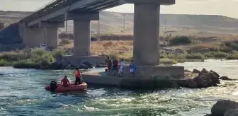 Diyarbakır'da Baraj Kapaklarının Açılması Sonucu Mahsur Kalan 4 Kişi Kurtarıldı