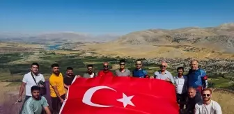 Doğanşehir'de Yamaç Paraşütü Etkinliği Düzenlendi