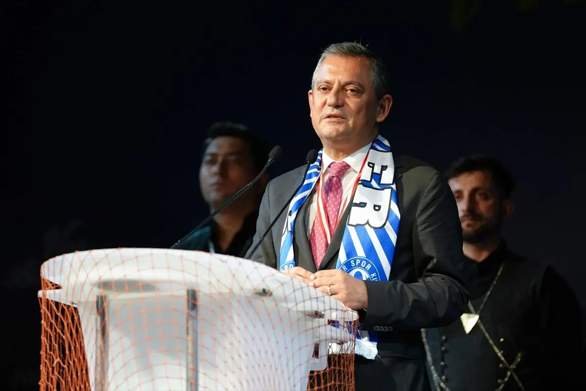 CHP lideri Özel: "Mustafa Kemal'in askerleriyiz" diyenleri hedefe koymaya kalkanları affetmeyeceğiz