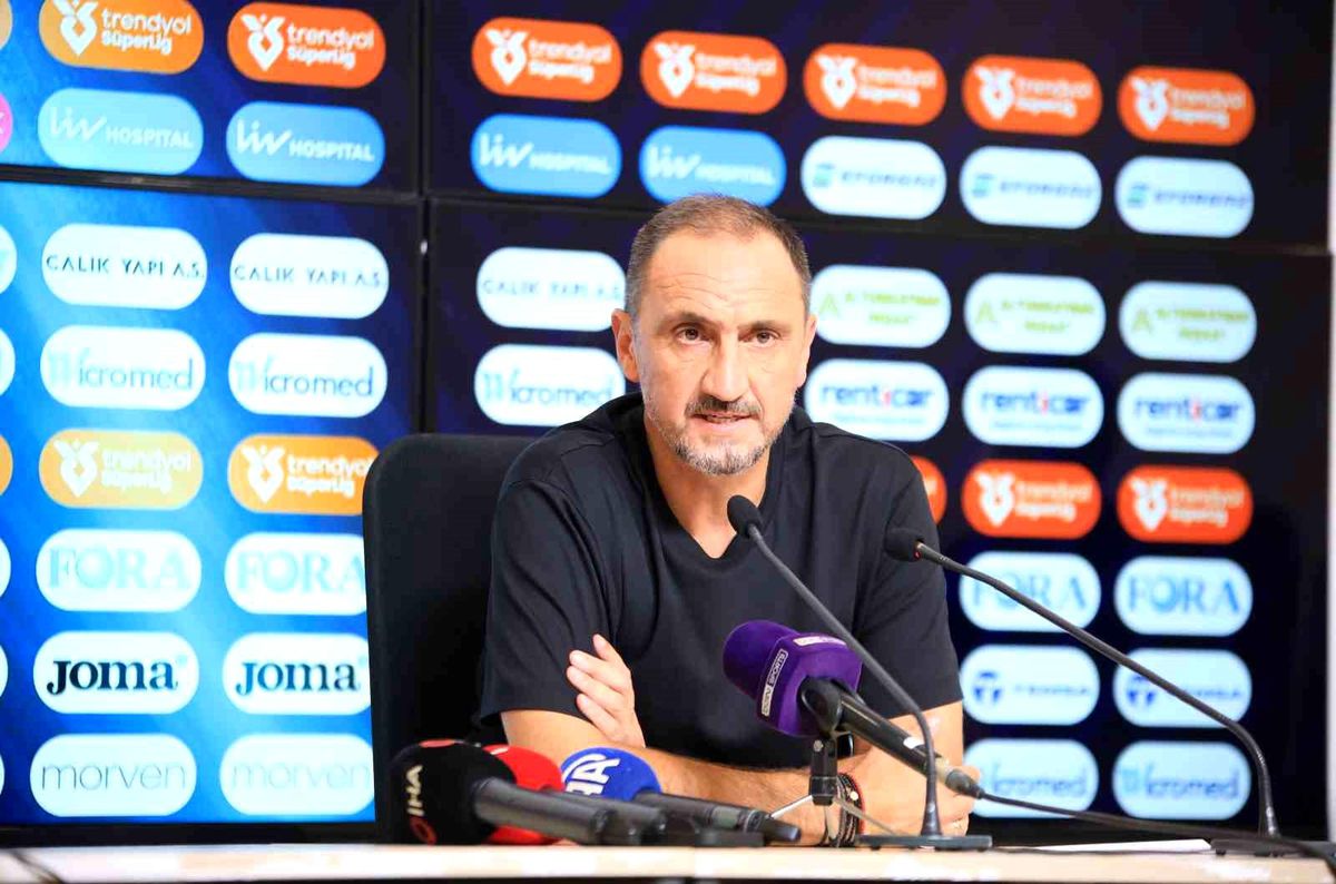 Adana Demirspor Teknik Direktörü Michael Valkanis: 'Oyuncularım hiçbir zaman oynamaktan vazgeçmedi'