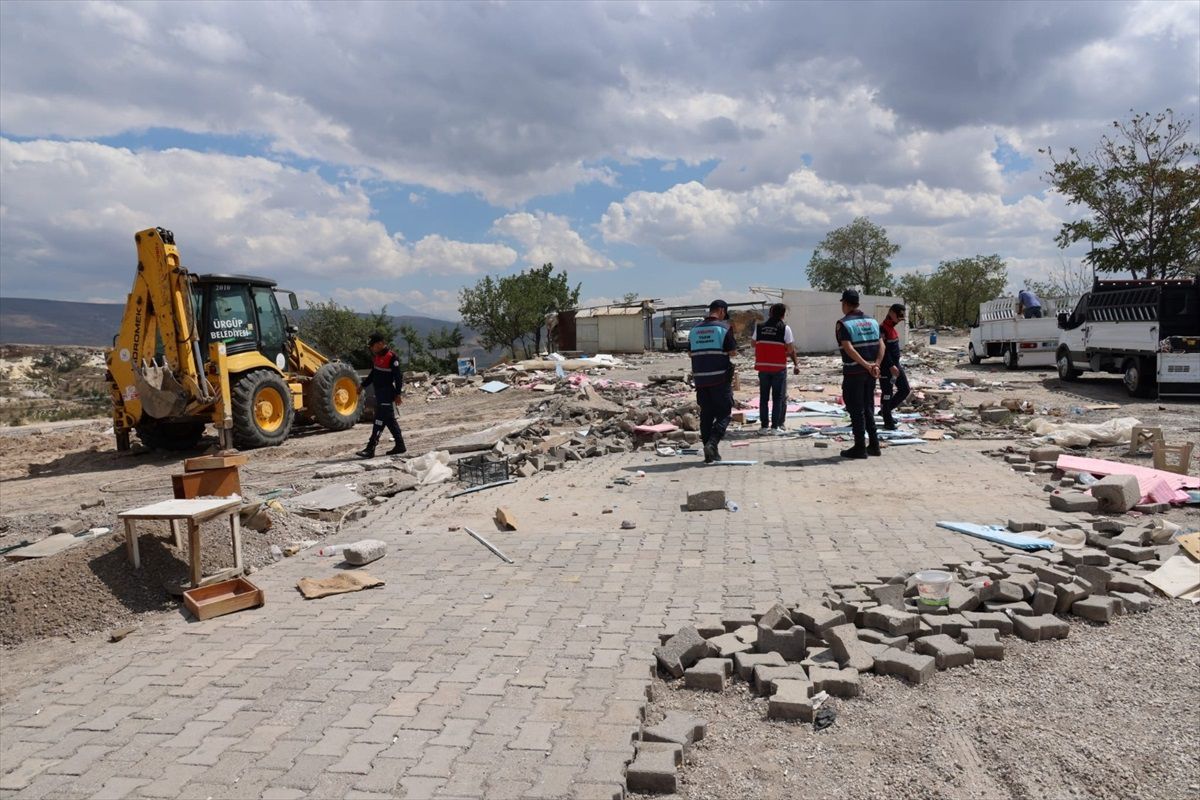 Kapadokya'da Kaçak Yapılar Kaldırılıyor