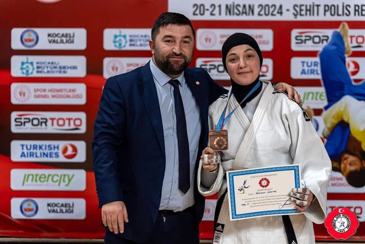 Bilecik Gençlik ve Spor Kulübü Judo sporcusu Haticenur Göktaş Ankara Türkiye Olimpiyat Hazırlık Merkezi'ni kazandı