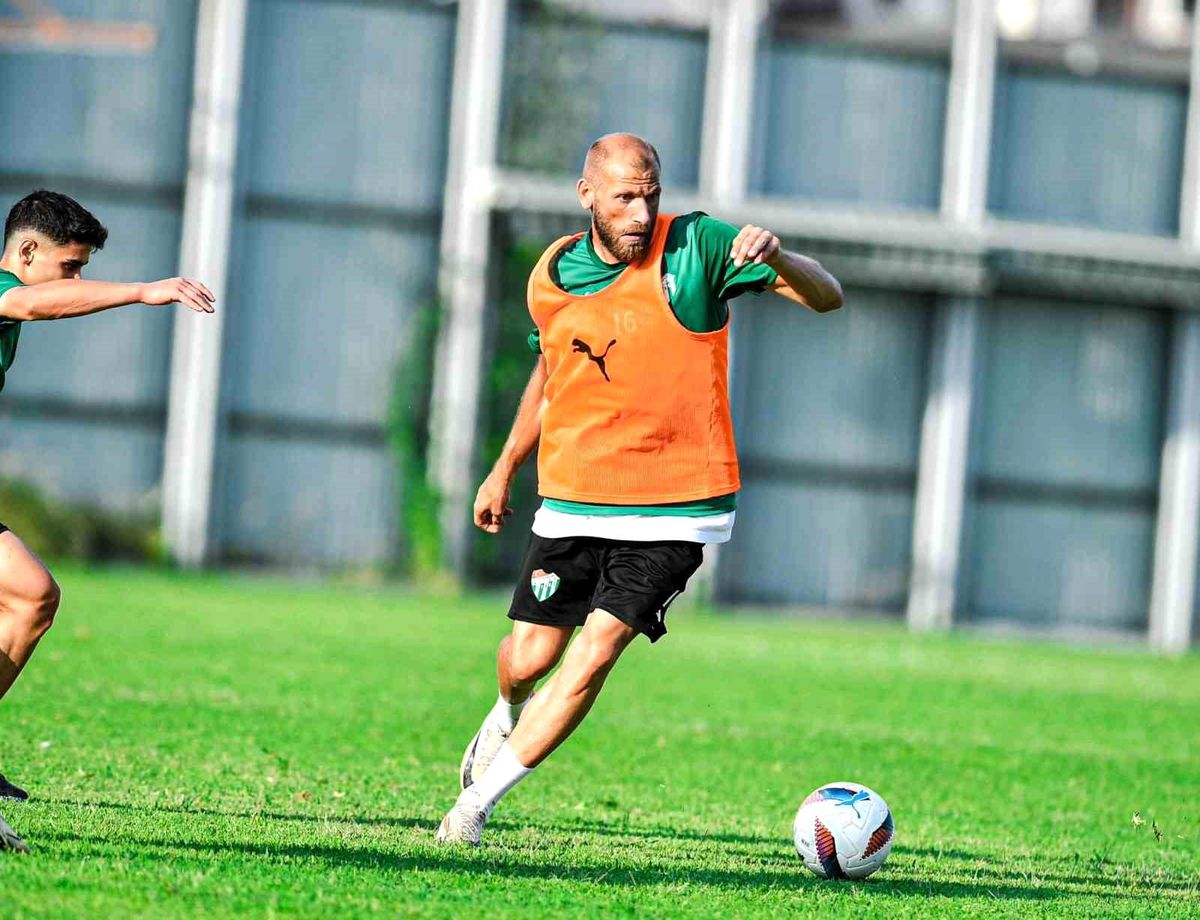 Bursaspor, Düzcespor maçı hazırlıklarına başladı