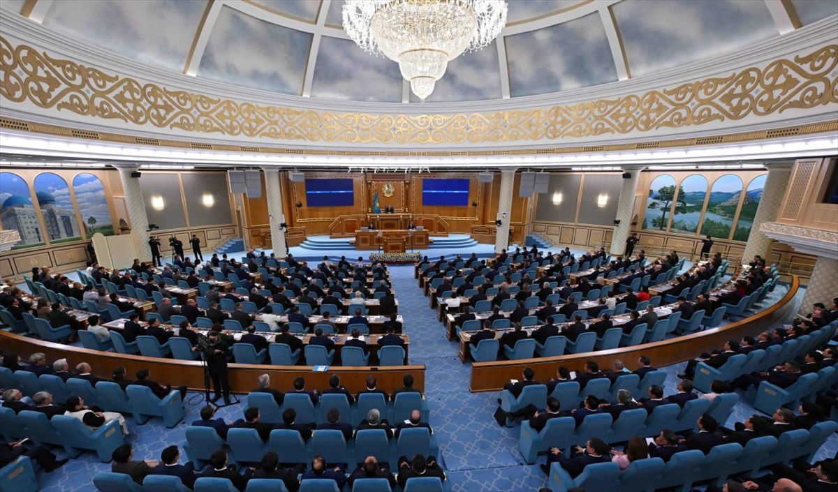 Kazakistan'da nükleer enerji santrali için referandum düzenlenecek