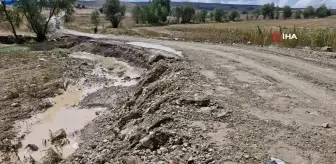 Sel suları, Alaca'da bariyerleri söktü