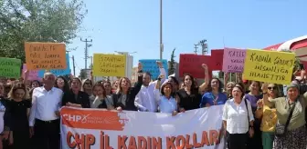 Adana'da Kadın Cinayeti Protesto Edildi