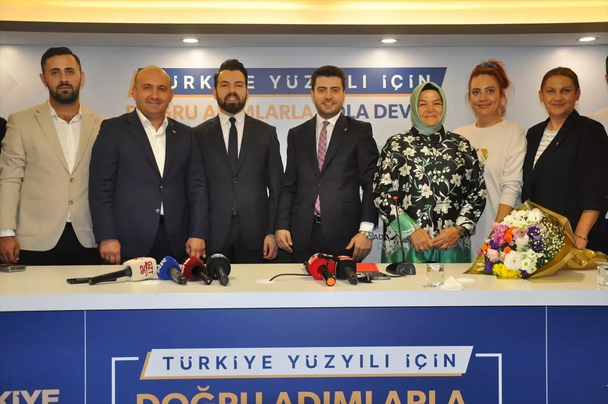 AK Parti Eskişehir Gençlik Kolları Başkanı Görevi Devretti