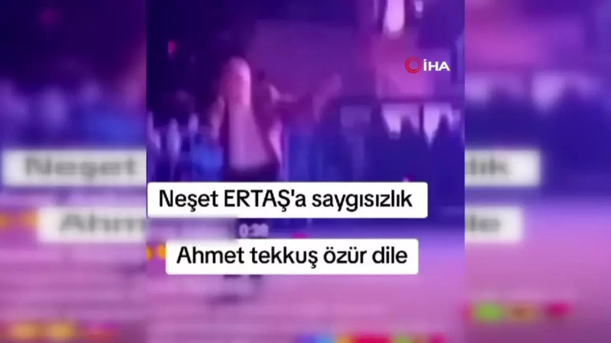 Belediyenin halk konserinde Neşet Ertaş'a 'karga' benzetmesi yapıldı