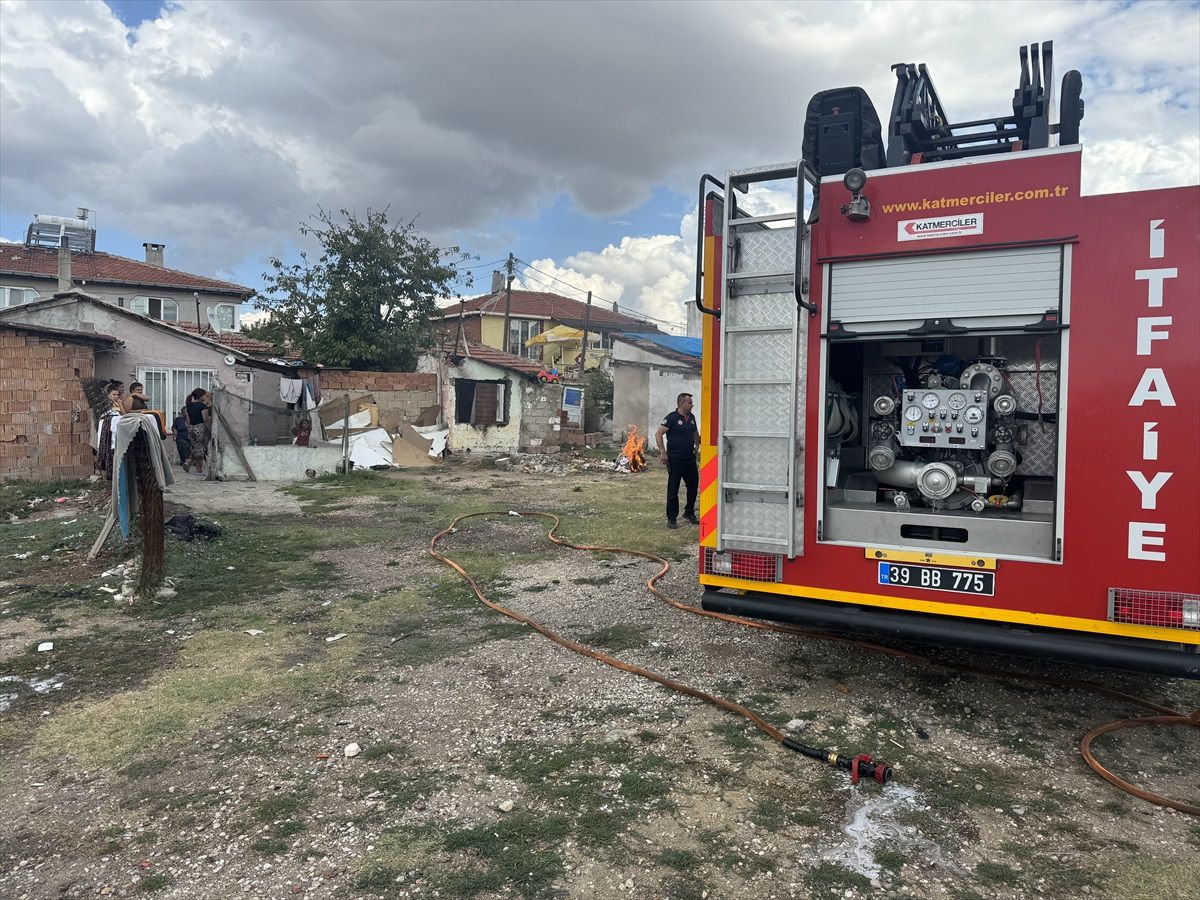 Kırklareli'nde bir evde çıkan yangın söndürüldü