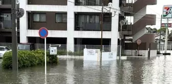 Japonya'da Şiddetli Yağışlar Sonucu Sel Baskınları: 112 Bin Kişi Tahliye Edildi