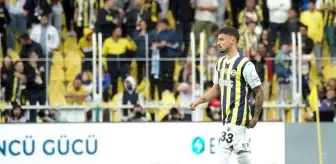 Fenerbahçe'nin Bosna Hersekli futbolcusu Rade Krunic, Kızılyıldız'a transfer oldu