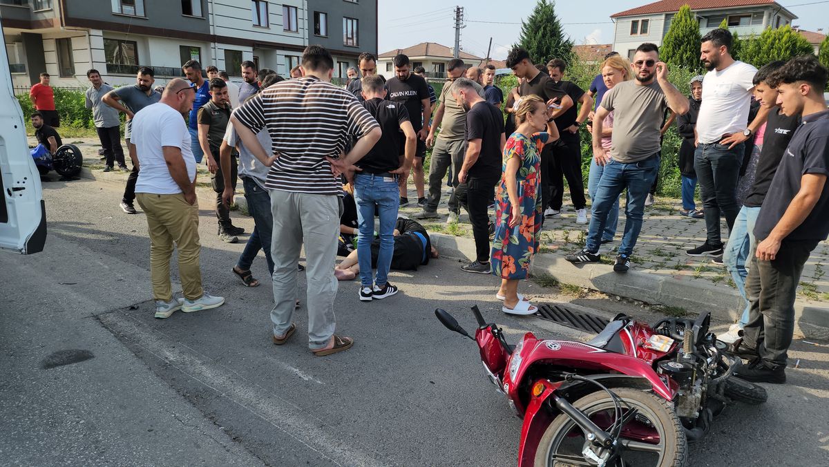Düzce'de Motosiklet Kazası: 2 Yaralı