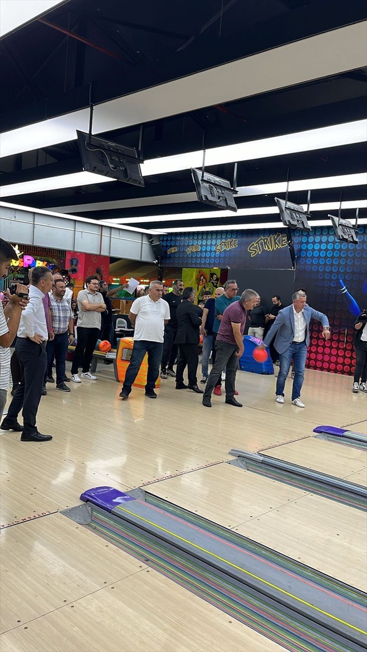 Kayseri Gazeteciler Cemiyeti Bowling Turnuvası Düzenlendi