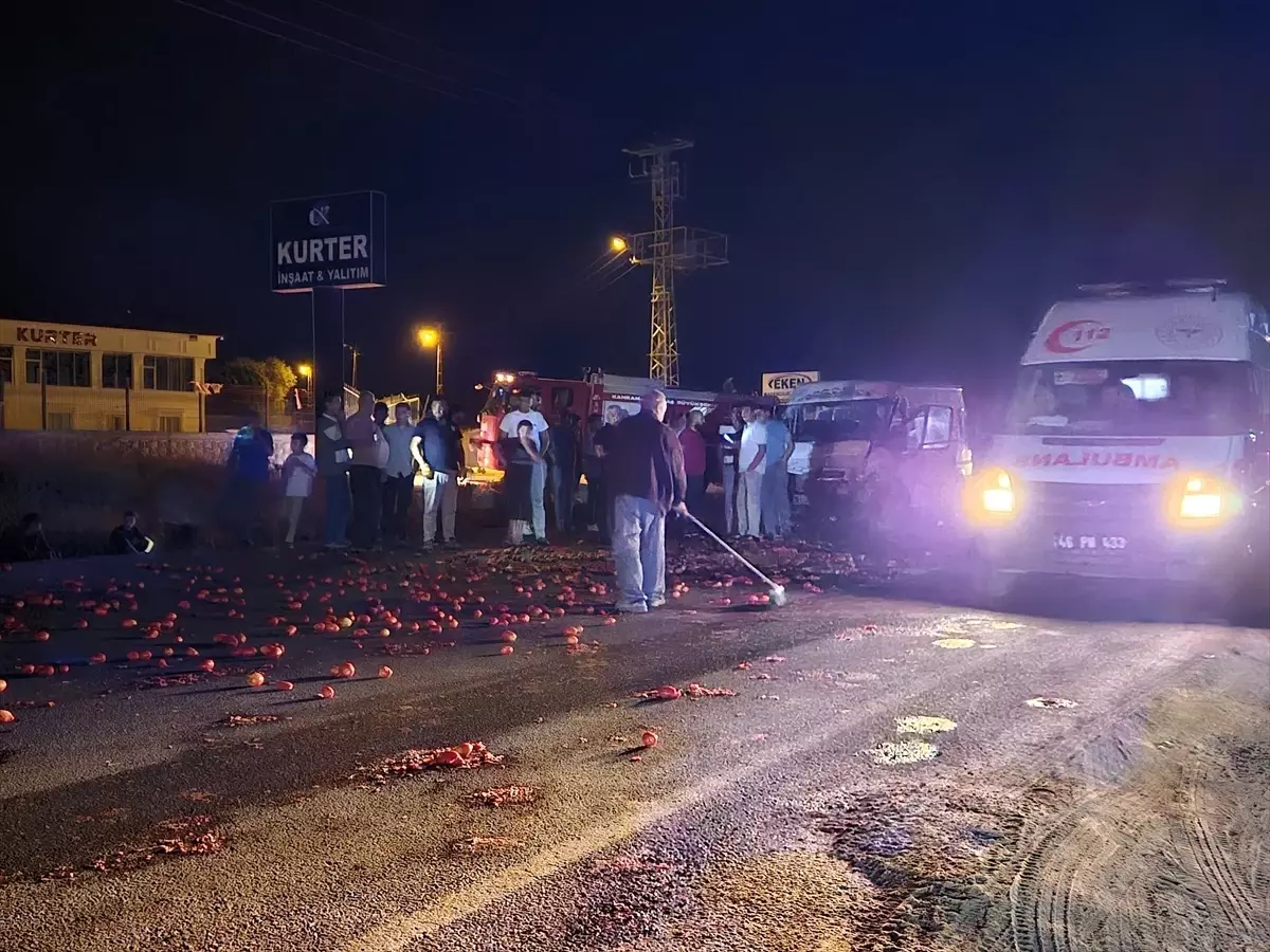 Kahramanmaraş'ta minibüs ile traktör çarpıştı: 10 yaralı