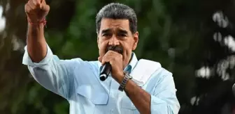 Venezuela'nın Devlet Başkanı Nicolás Maduro, Noel'i Ekim ayına çekme kararı aldı