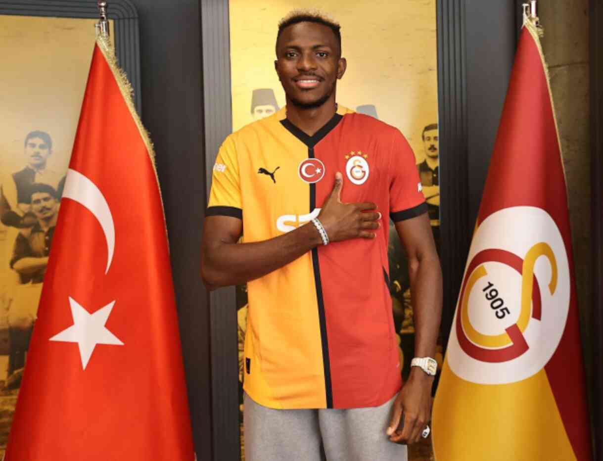 Victor Osimhen resmen Galatasaray'da! İşte kazanacağı para