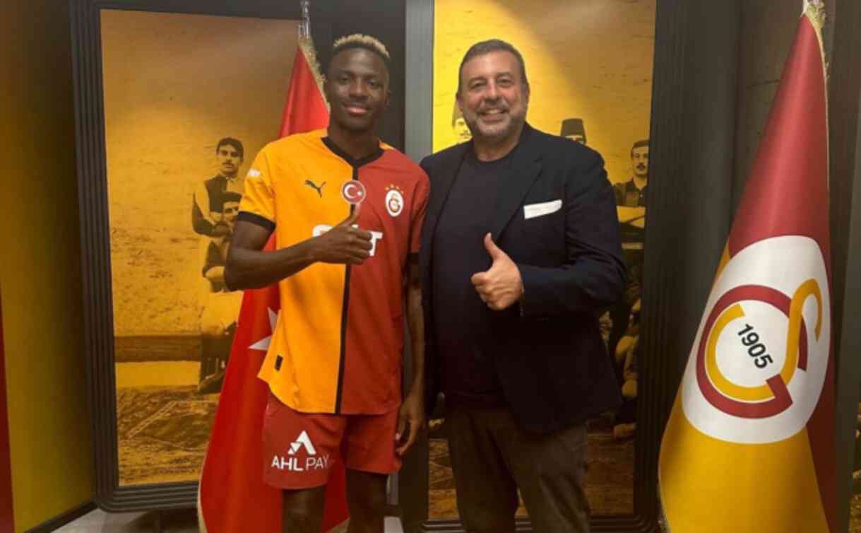 Victor Osimhen resmen Galatasaray'da! İşte kazanacağı para