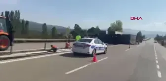 Amasya'da süt yüklü tanker ile tekstil malzemesi yüklü TIR çarpıştı