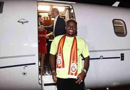 Osimhen kimdir? Osimhen kaç yaşında, mevkisi ne? Osimhen değeri 100 milyon mu?