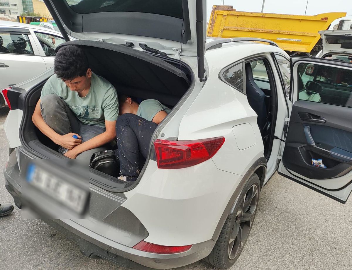 Kırklareli'de 22 kaçak göçmen yakalandı, 1 organizatör tutuklandı