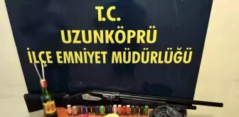 Edirne'de Uyuşturucu Operasyonu: Çeşitli Uyuşturucu Maddeler ve Ruhsatsız Av Tüfeği Ele Geçirildi