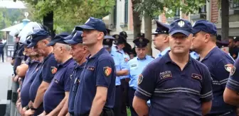 Tiran Belediye Başkanı'na istifa çağrıları ve yolsuzluk protestoları devam ediyor